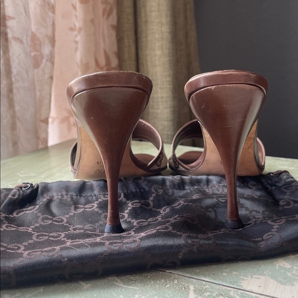 Vintage Gucci Monogram GG Brown and Cream Women's Heels - Picture 5 of 6